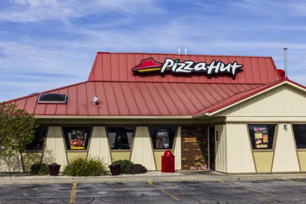 Pizza Hut Outdoor Image